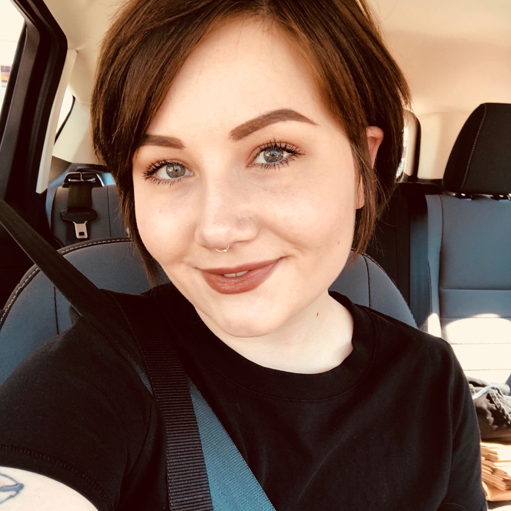 Meet your Posher, Molly